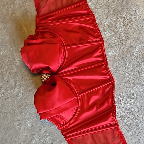 Victoria's Secret Red Lightly-lined Corset Top. - Picture 5 of 12